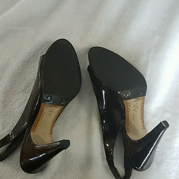 ANNE KLEIN HEELS - Picture 5 of 8